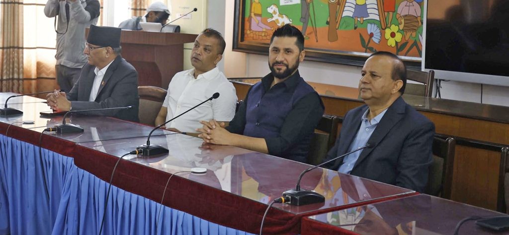 बालेनले गर्नुपर्ने पहल रविले गरेको भन्दै एमालेले गर्‍यो प्रशंसा
